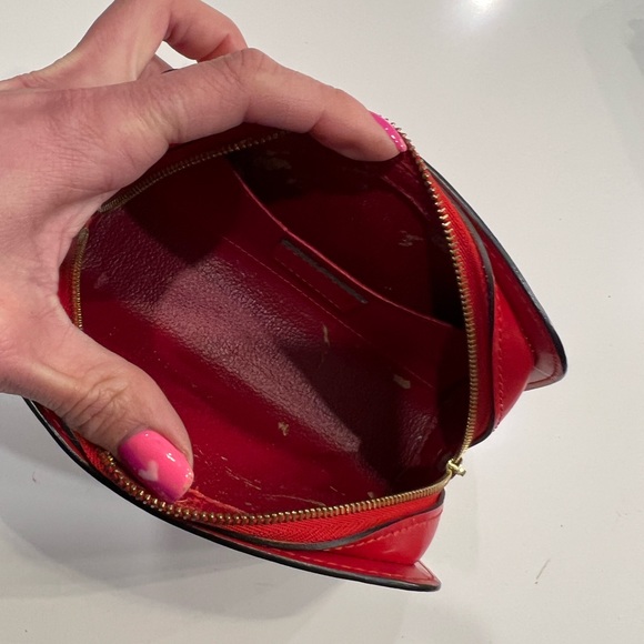 Authentic Louis Vuitton Epi cosmetic pouch - Picture 8 of 9